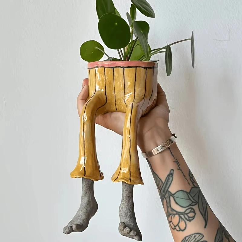 Whimsical Resin Leggy Planter  - Plant Parent Free recension och pris