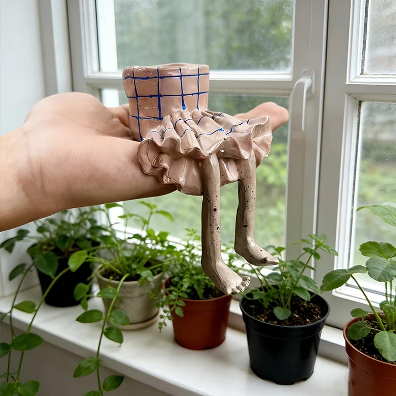 Whimsical Resin Leggy Planter  - Plant Parent Free recension och pris